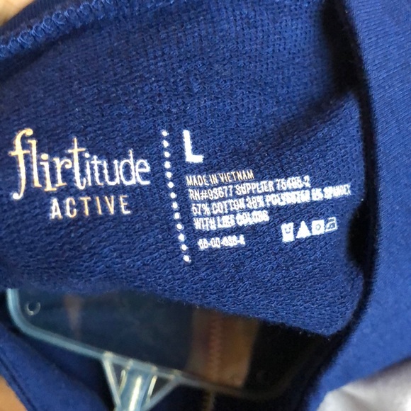 Color block quarter zip sweater - Picture 3 of 3